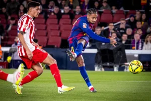 Atletico Madrid Gagalkan Misi Remontada Barcelona di Metropolitano: Kemenangan Pahit 2-1 yang Membuat Kepala Bocor