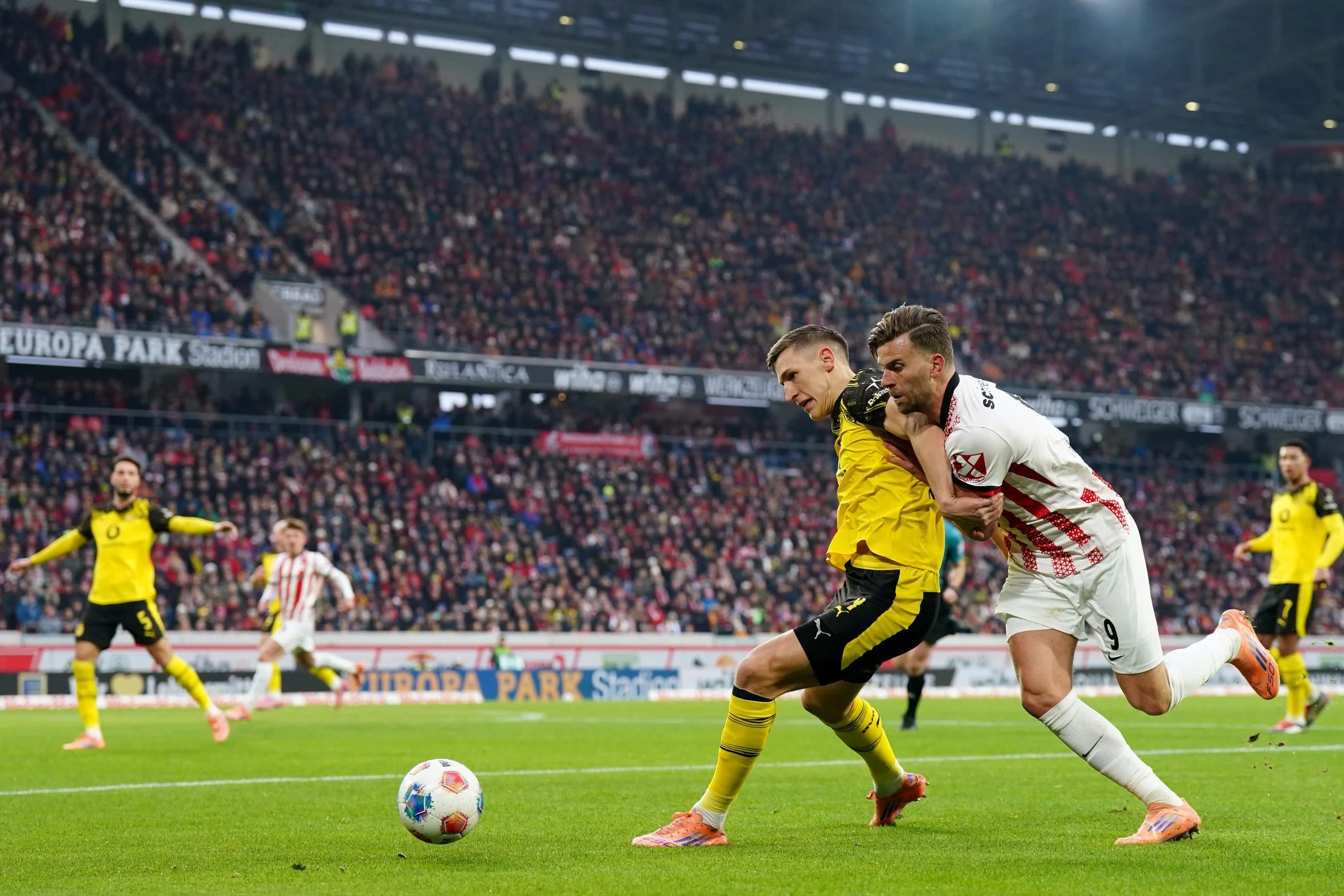 Klausul 'Klub Impian' Schlotterbeck: Liverpool, Real Madrid, dan Dampaknya pada Borussia Dortmund