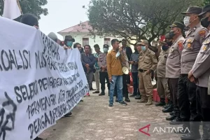 Kontroversi Seleksi Perangkat Desa Sumber, Rembang: Warga Gugat Ketidaksesuaian Jabatan Aktif