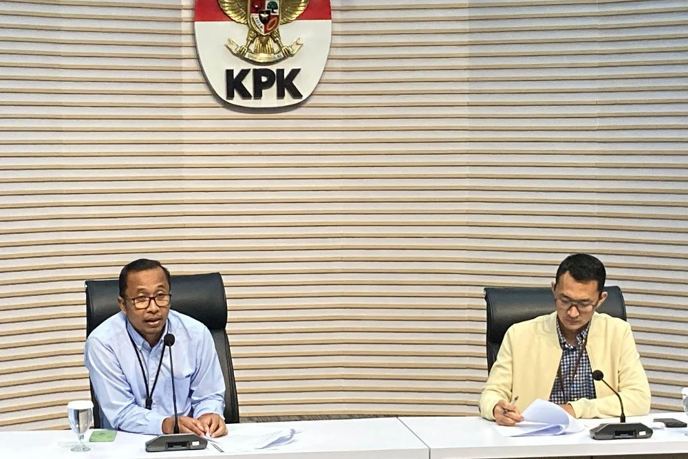 KPK Perluas Penyidikan: Aliran Dana Setoran OPD ke Bupati Nonaktif Tulungagung dan Keterlibatan Forkopimda